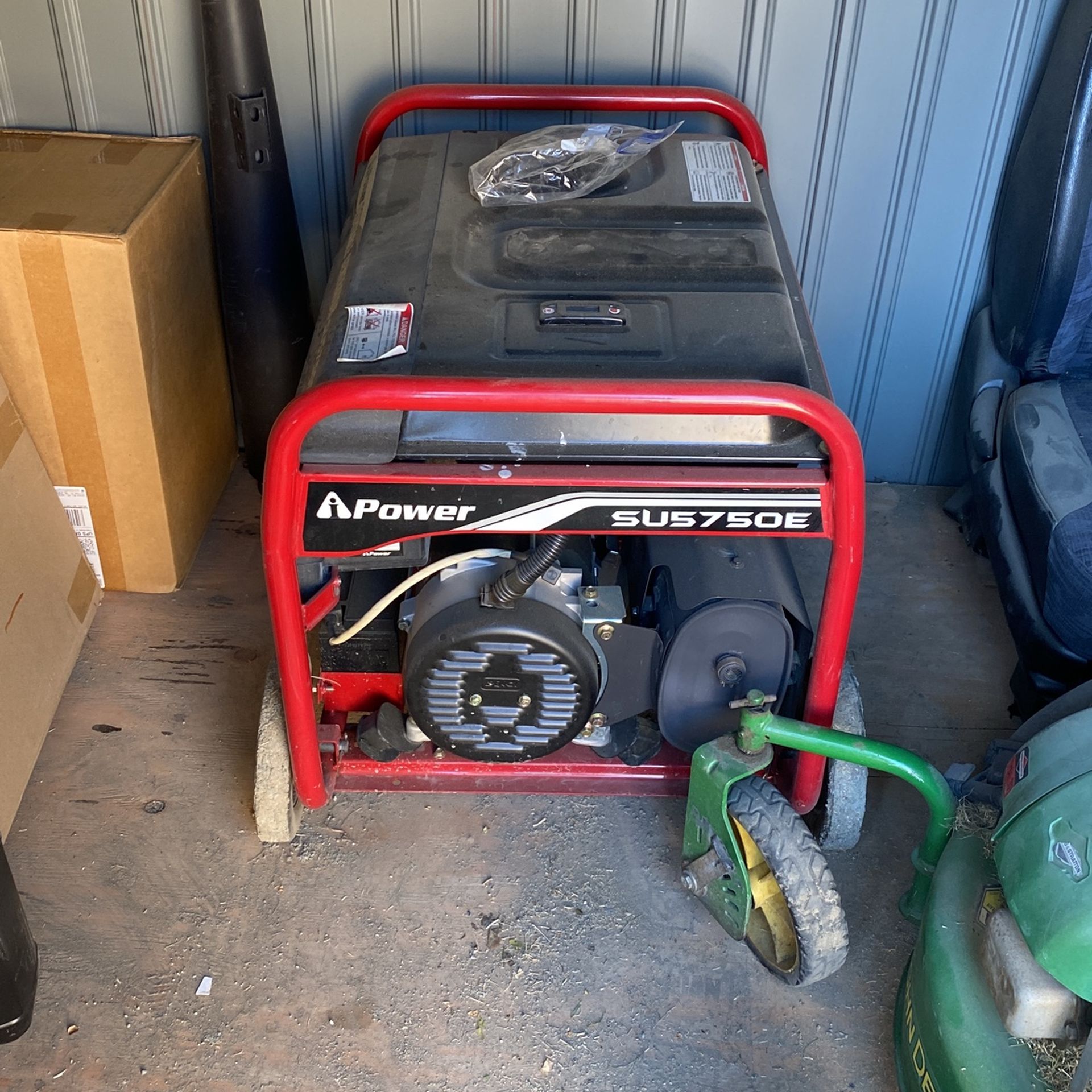 PORTABLE GENERATOR