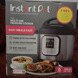 Instant Pot 6 Quart  7-in-1 Multi-use Pressure Cooker