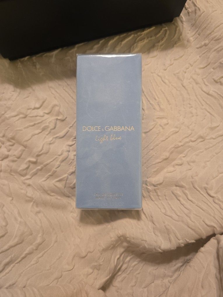 New Dolce & Gabbana Light Blue Eau De Toilette