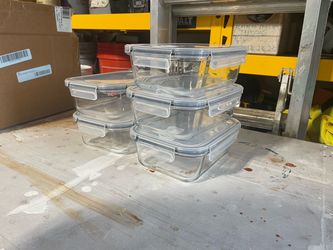 Glass Food Storage Containers with Locking Lids