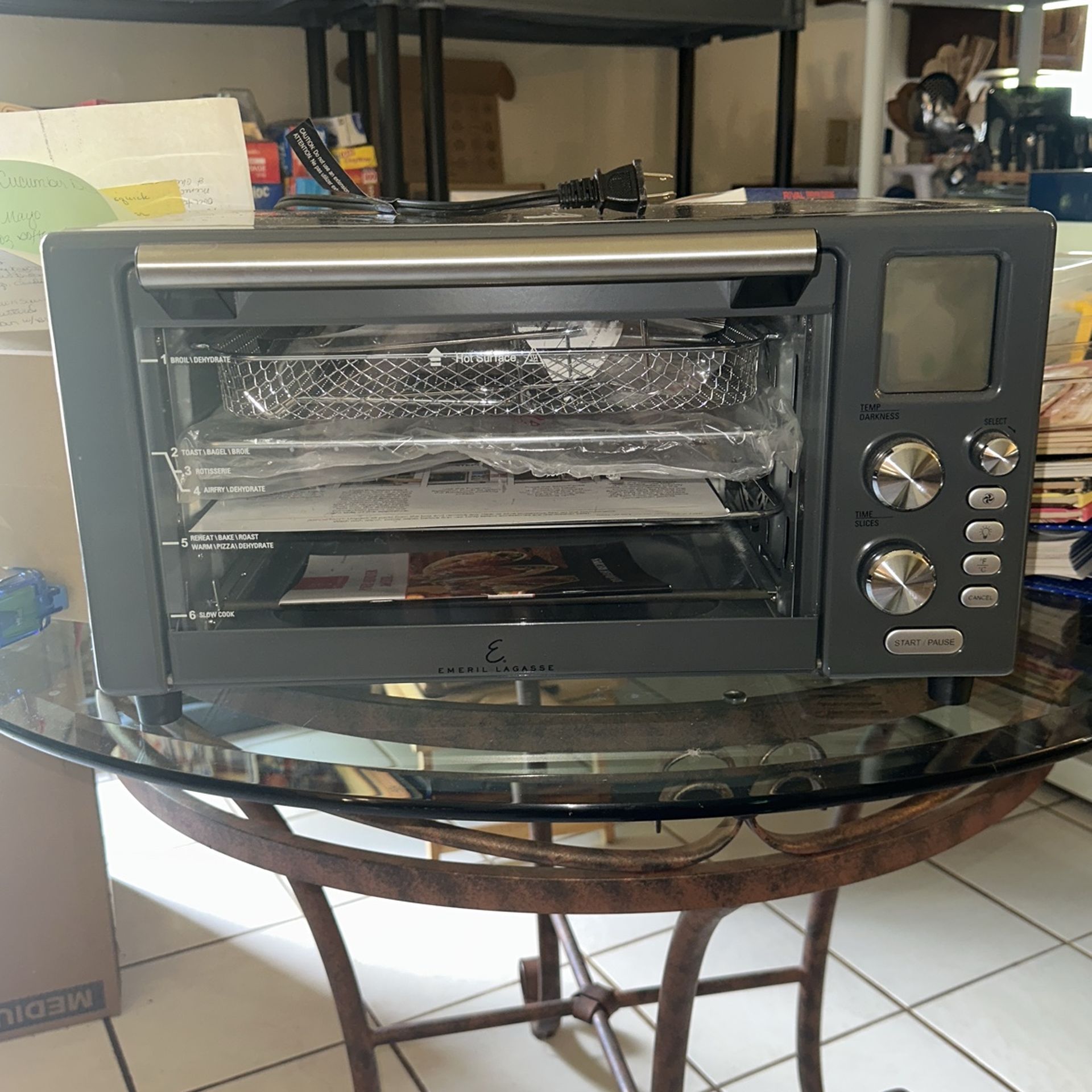 BRAND NEW UNUSED Emeril Lagasse Power Airfryer 360 Elite