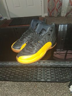 Nike Air Jordan 12 Retro University Gold 7y