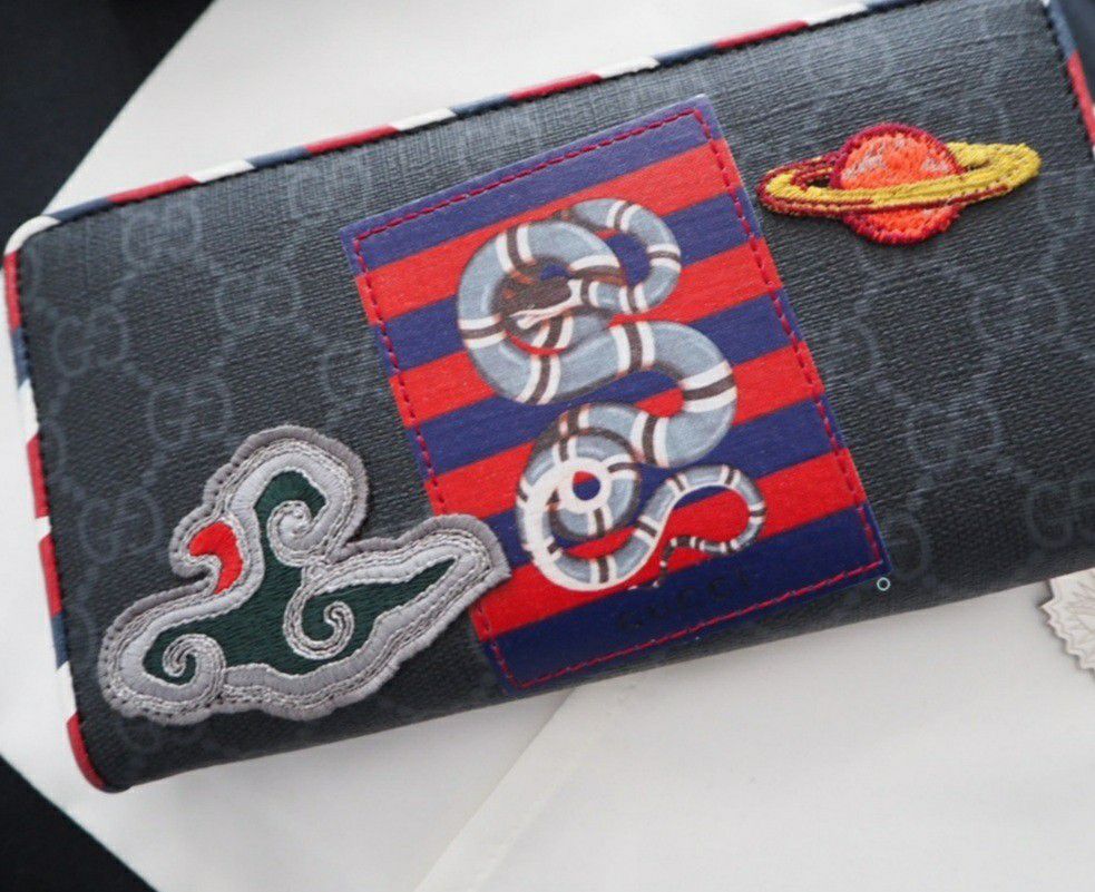 Gucci Night Courier Supreme Wallet 