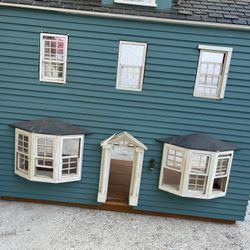 Vintage Dollhouse