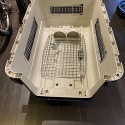 SportPet Designs Airline Approved Dog Kennel, Grey, Large: 31-in