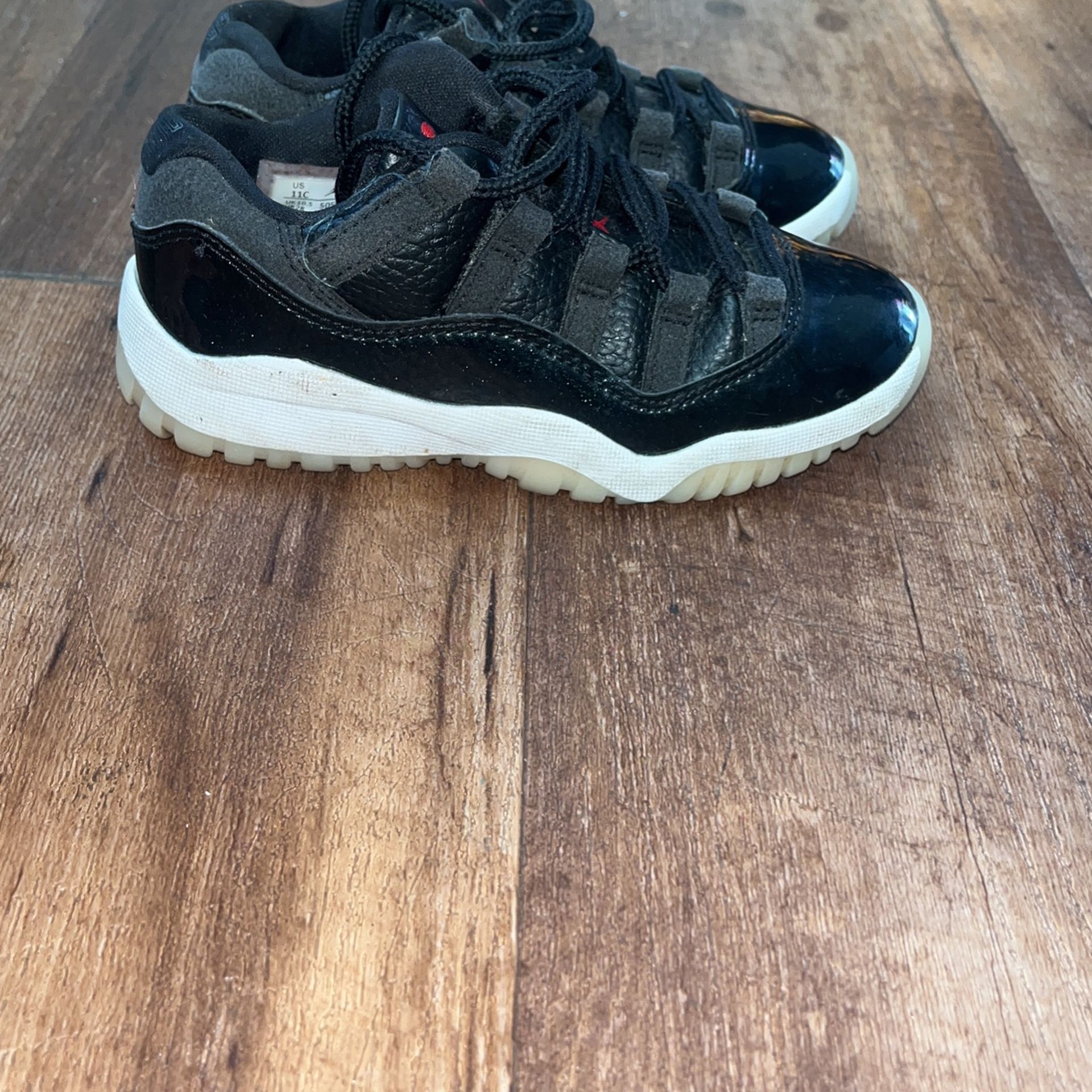 Air Jordan 11 retro low