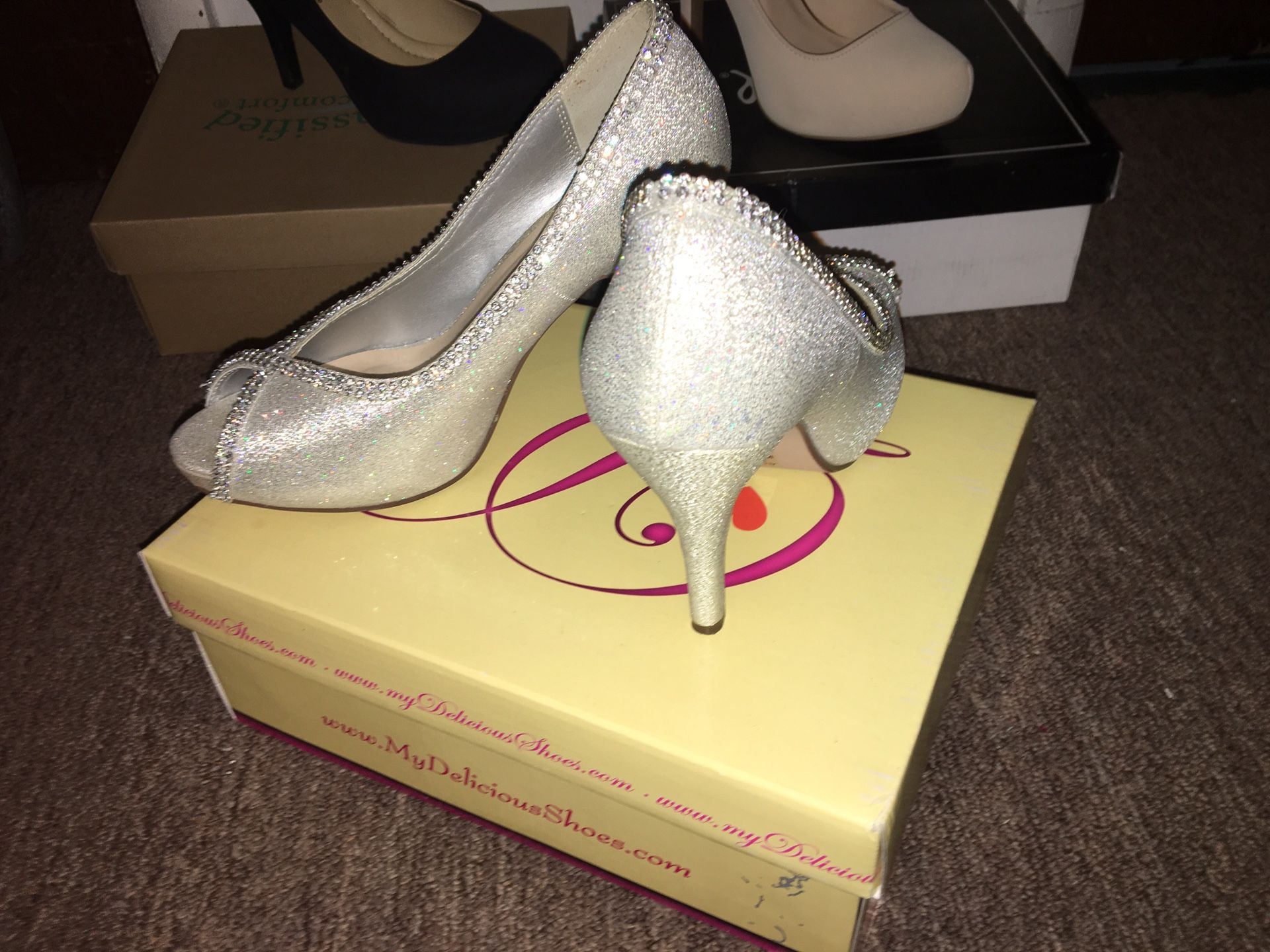 Prom heels/Diamond heels/Silver heels size 6