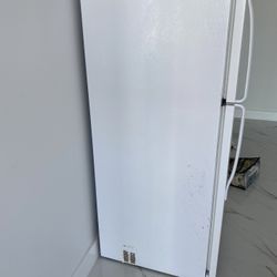 Refrigerator Whirlpool ET1MHKXMQ08