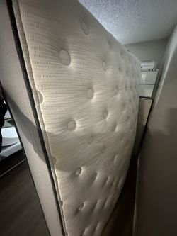 KING SIZE MATTRESS FROM BEAUTYREST