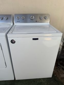 Washer and dryer set Maytag commercial technology