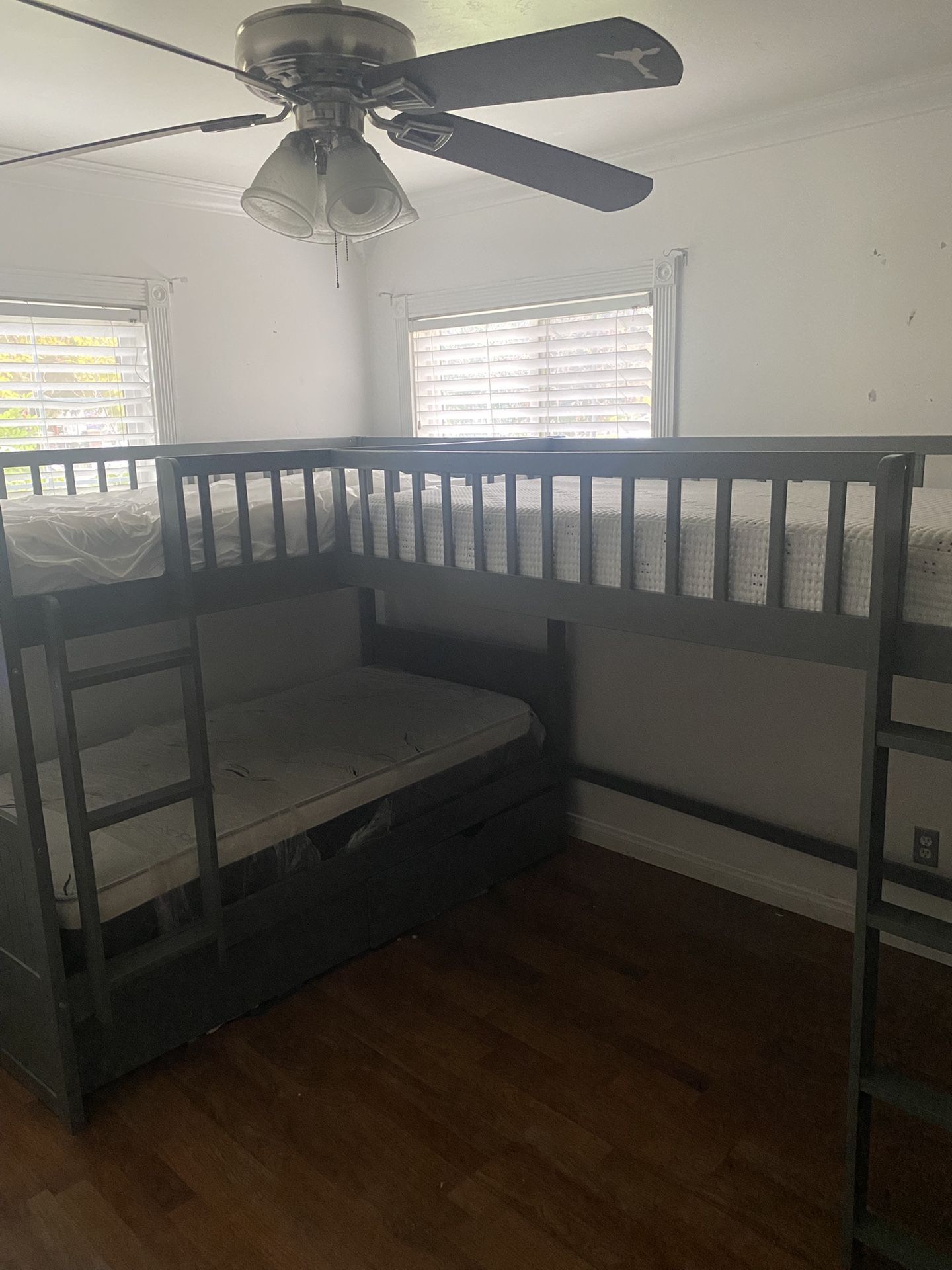 3 Twin Size Bunk Bed With Storage