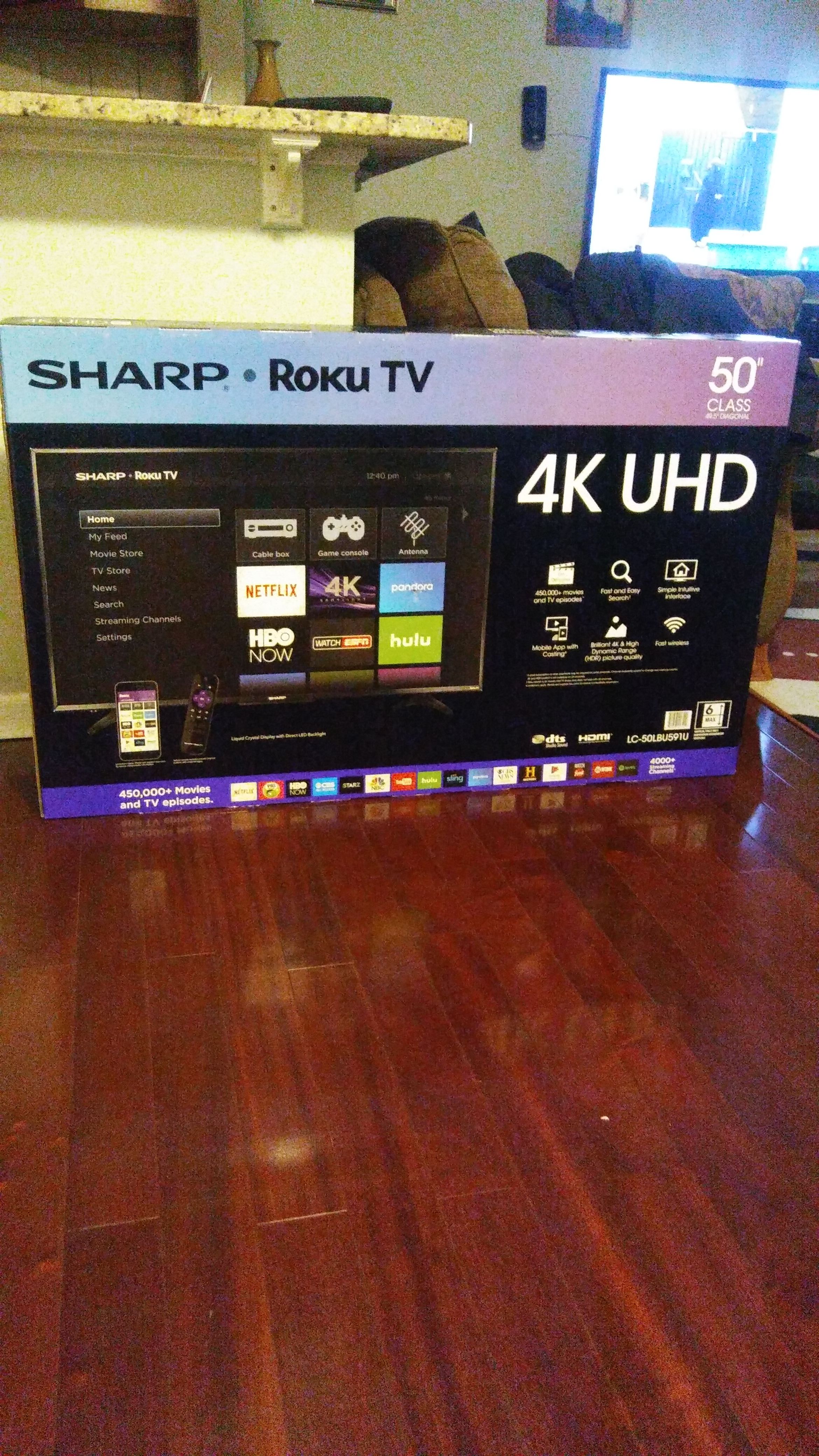 SHARP. ROKU TV