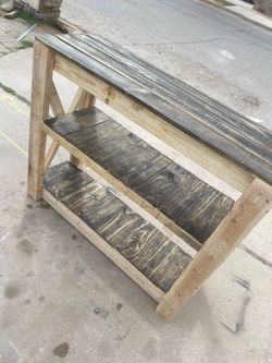 Medium size entry table