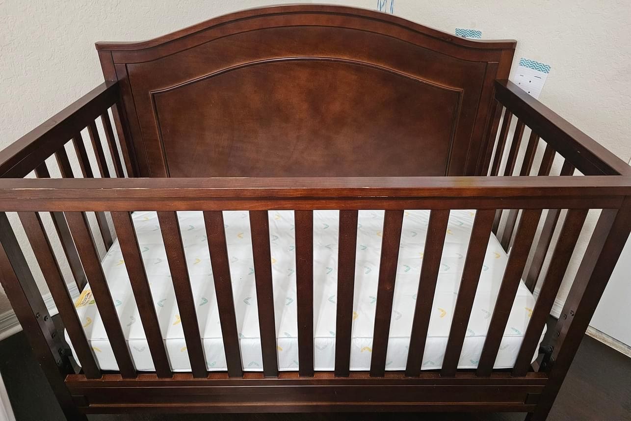 Baby crib