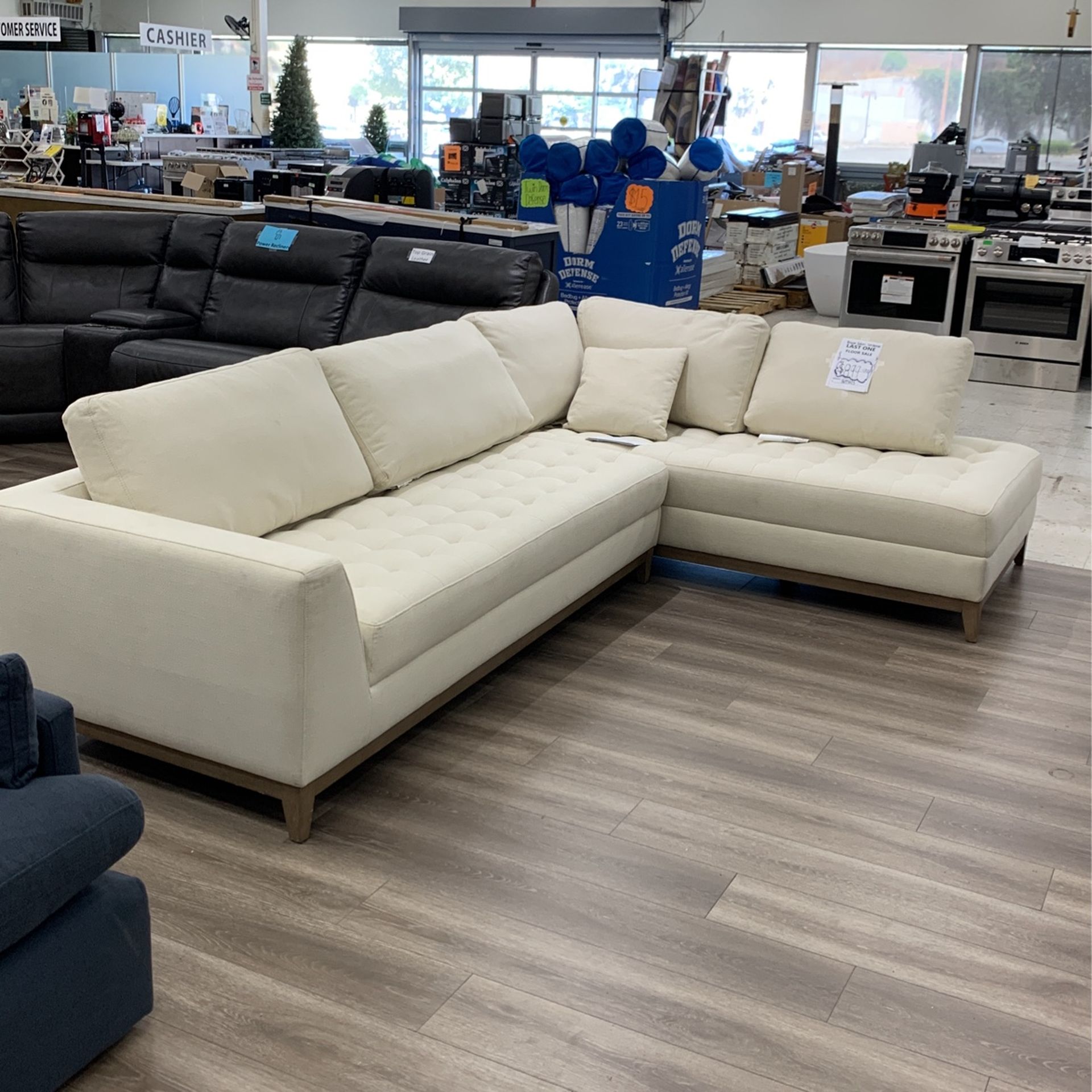 Bryor Fabric Sectional 