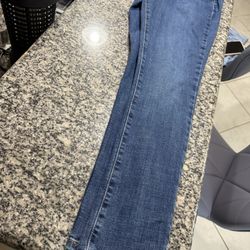 Women’s Jeans different sizes, American Eagle & Levi’s 