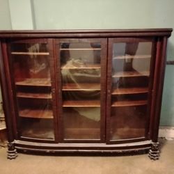 Cario Cabinet