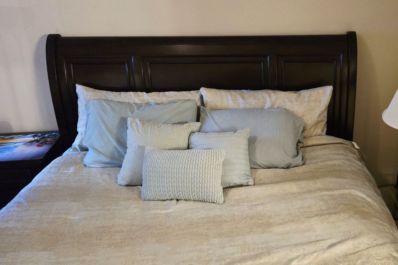 King Bedroom Set