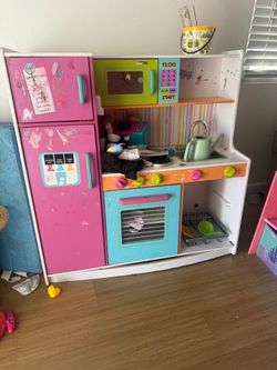 Girls Kitchen