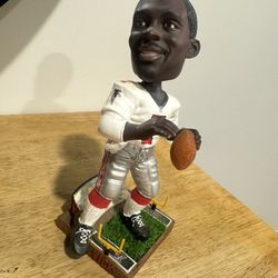 🏈 Michael Vick Bobblehead – Legends of the Field 🏈