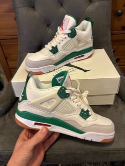 Pine Green SB Jordan 4 Size 7