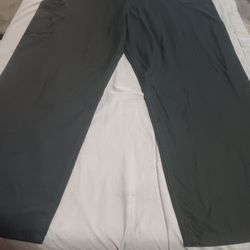 Woman's Pants/Scrubs 