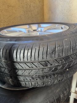 Tired and rims for Chevrolet Malibu 225/60R17