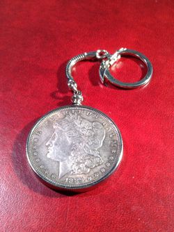 MORGAN 1889 SILVER DOLLAR KEYRING , KEYRING AND BEZEL STAINLESS , NEW HOLDER