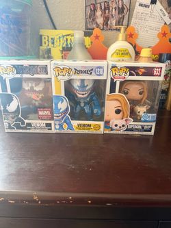 Funko pop bundle like new condition