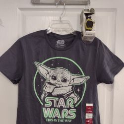 Baby Yoda T-shirt& Led Watch 