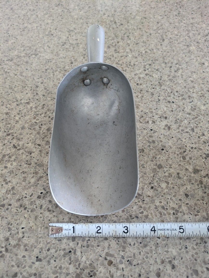 Wear Ever Aluminum Scoop Number 433