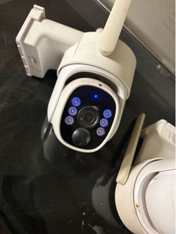 4 Solar cameras with 64gb sd cards