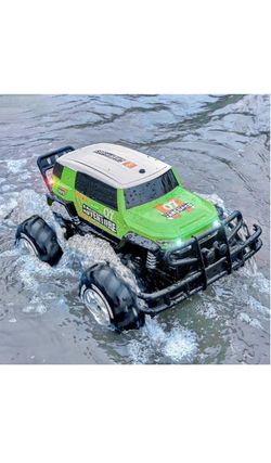 Amphibious RC Truck, 1:10 All Terrains 4WD Off-road RC Car, IPX6 Waterproof Monster Truck with Lights, Pool Toys, 2 Rechargeable Batteries for 50min P