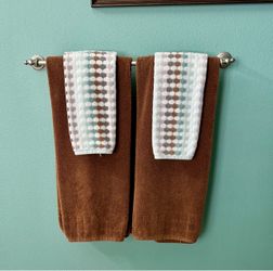 Bathroom Towel Set. 4 Bath Towels with 4 colorful hand towels plus 2 additional hand towels.  Please read the description