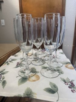 Like NEW-Set of 8 Champagne Flutes
