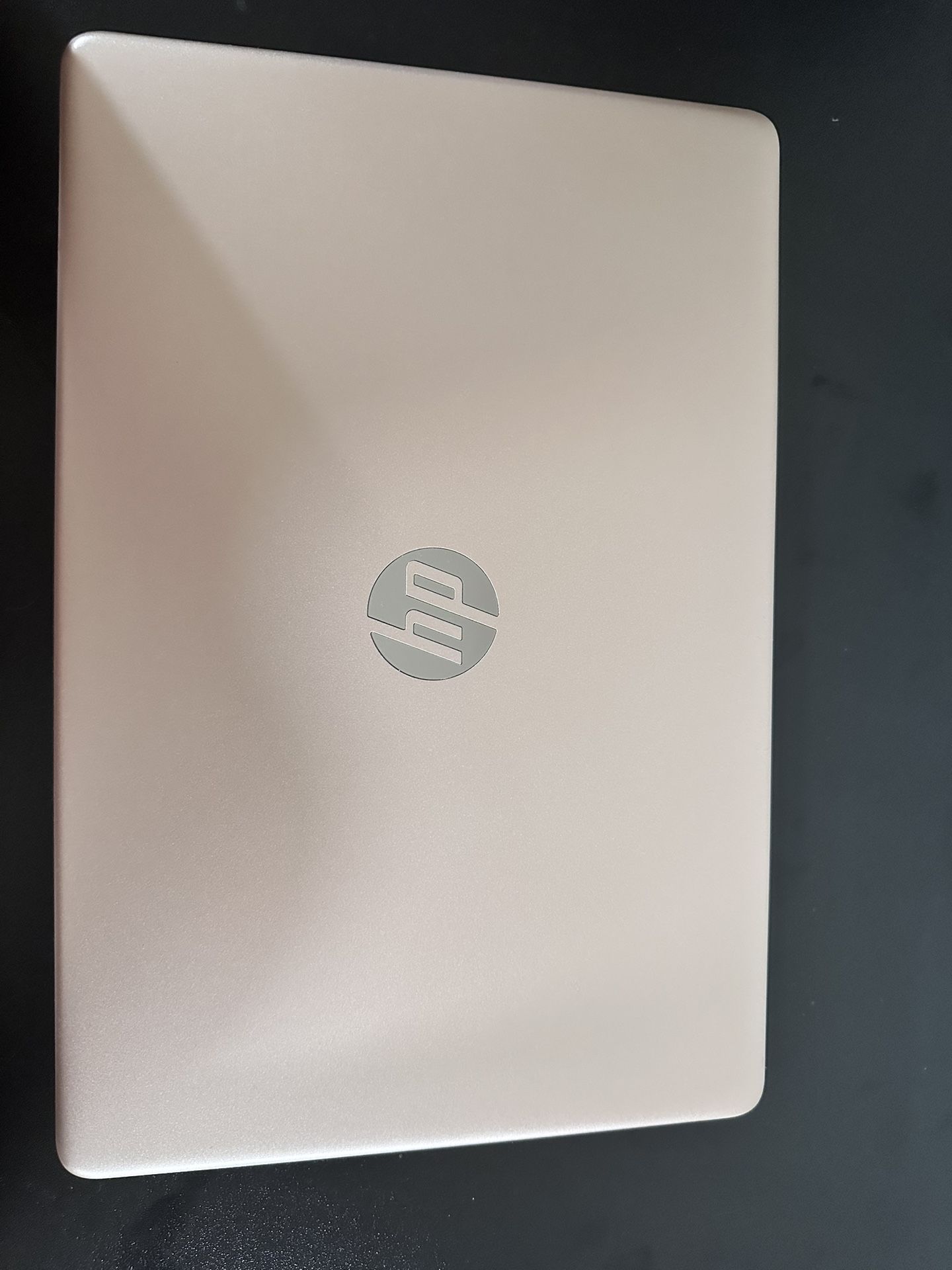 Laptop HP Windows 11 Touch Screen 15.6” LIKE NEW