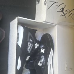 Jordan 4s