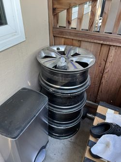 Hyundai Veloster Rims