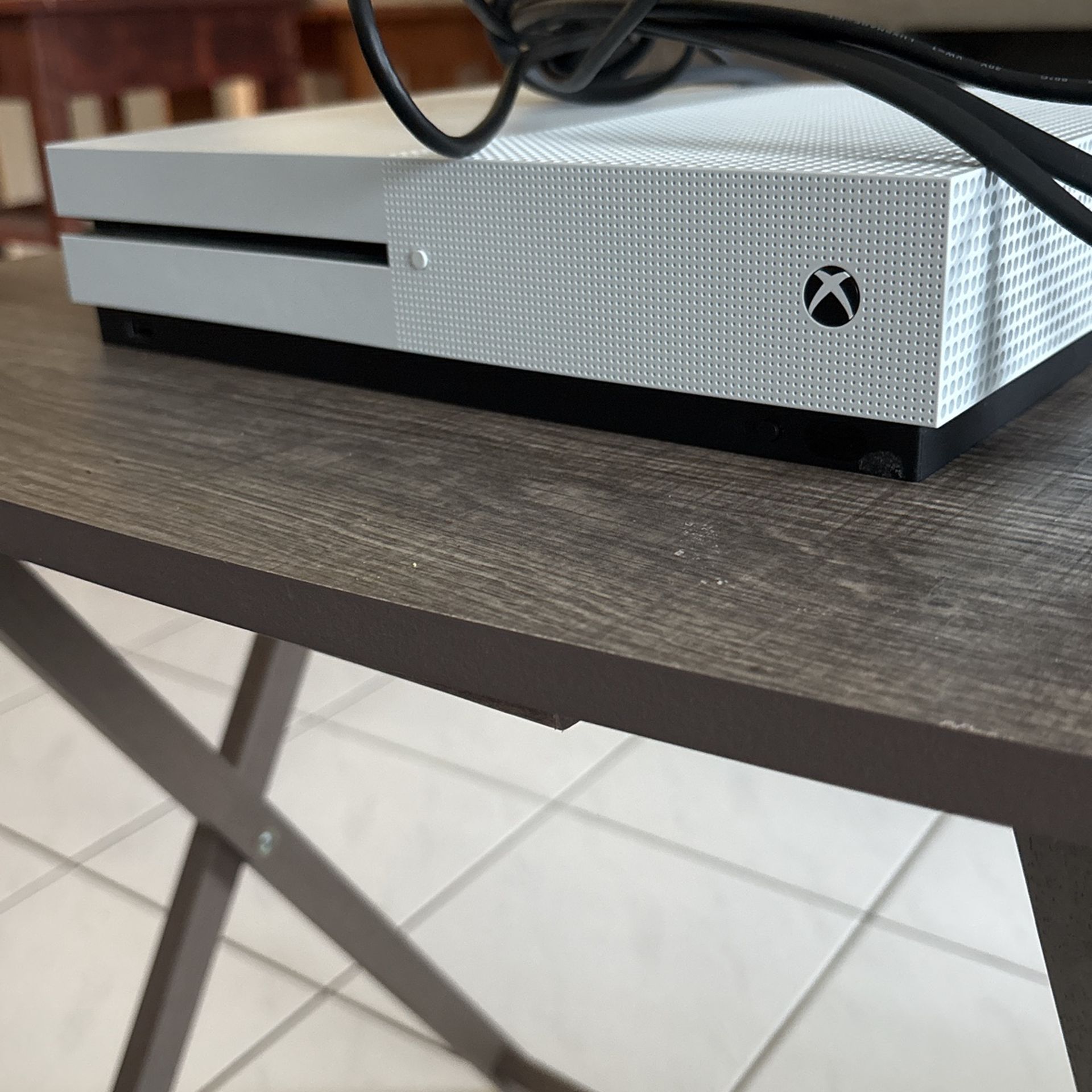 Xbox One S