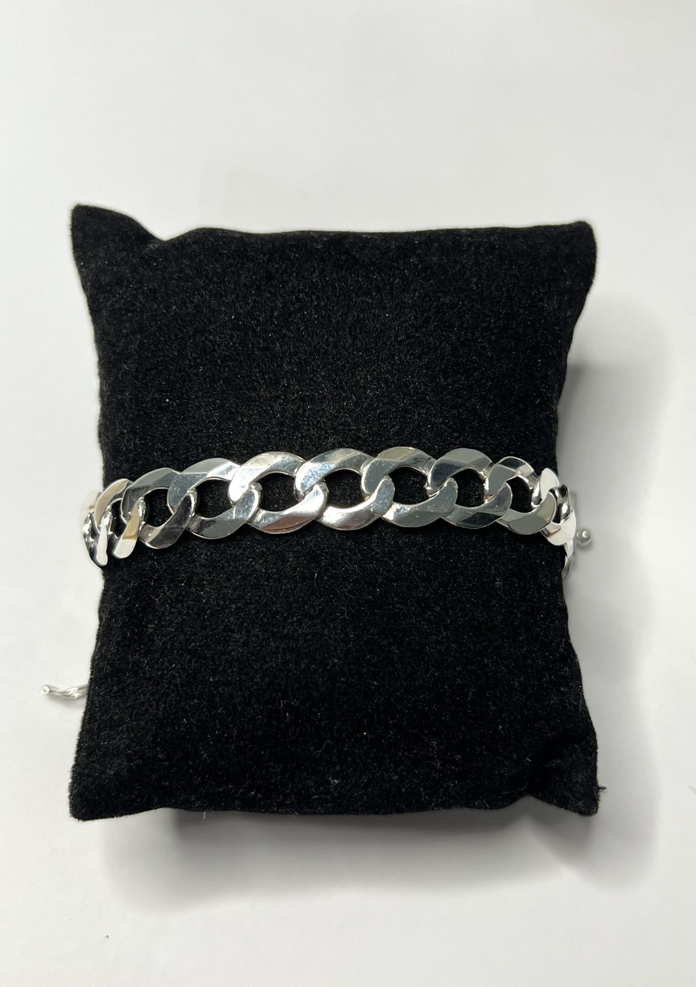 925 Sterling Silver Cuban link Men’s Bracelet size 9”
