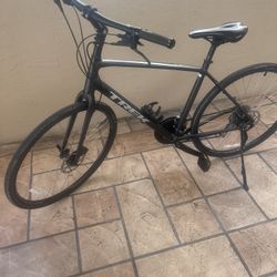 Trek Hybrid Road Break