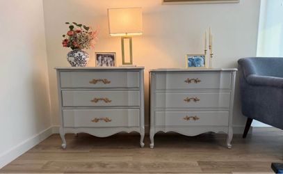 French Provincial Set 3-Drawer Nightstand