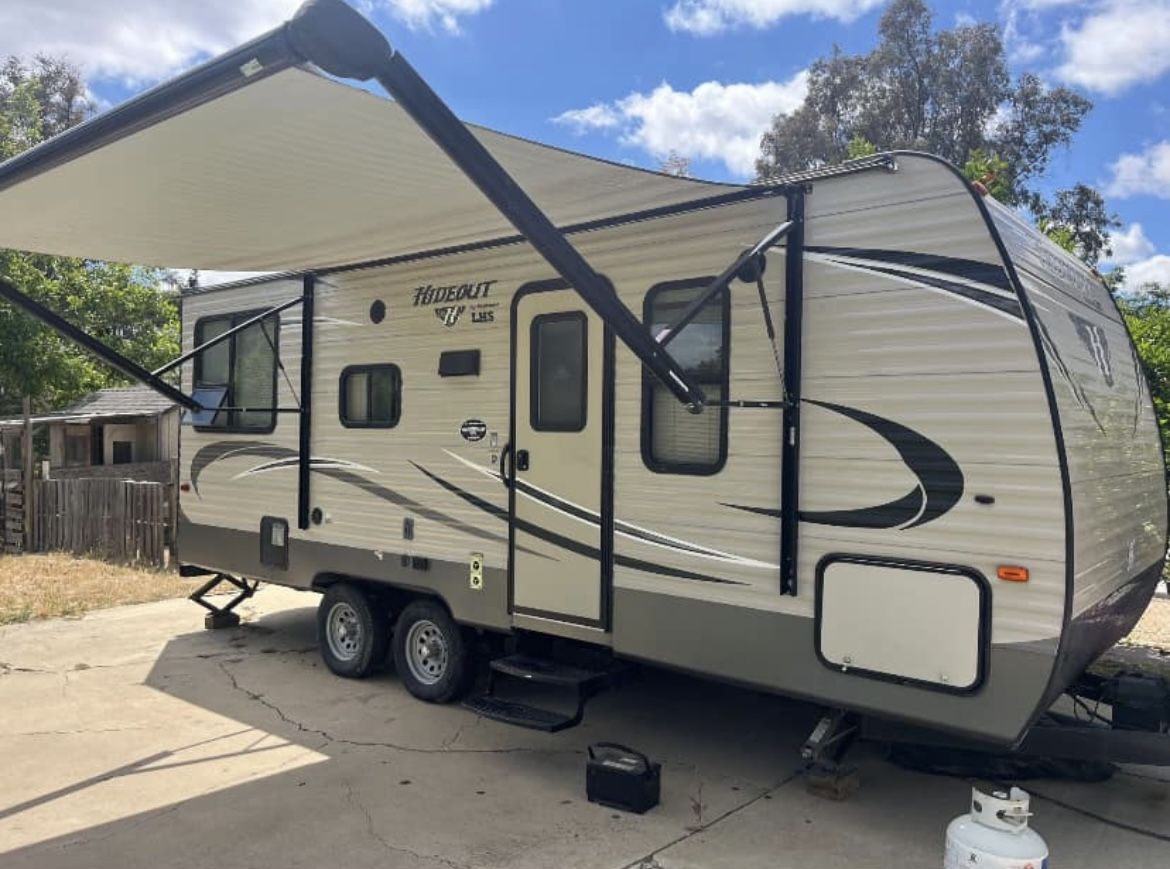 2017 Keystone Travel Trailer