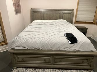 Bed room set
