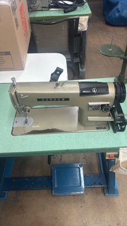 Consew 230 industrial straight-stitch sewing machine