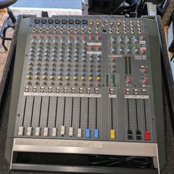 Audio Mixer With Built In Amp, Includes Custom Carpeted Case