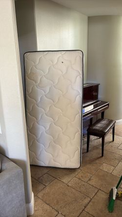 Twin Mattress Sealy Eloise