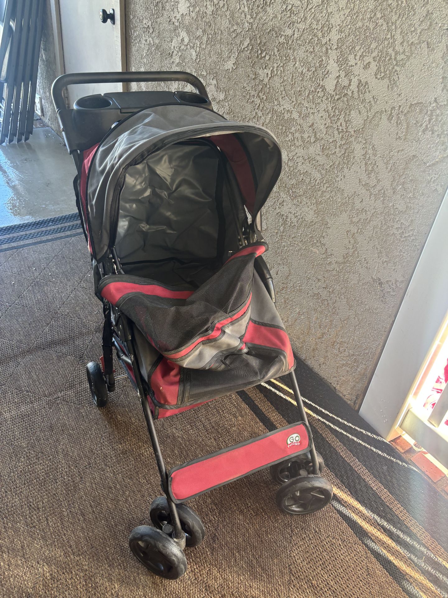 Dog stroller