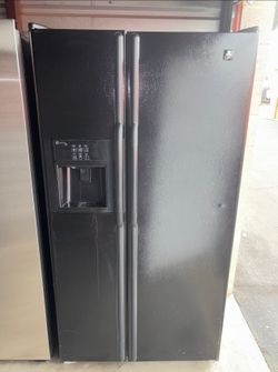 Black Maytag Refrigerator And Freezer