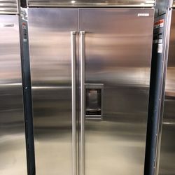 Sub Zero 42” Stainless Steel Built In Side By Side Refrigerator Model CL4250SD